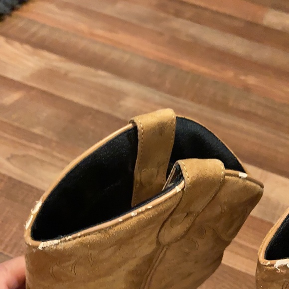 Dingo tan colored western boots size 6M - Picture 6 of 15